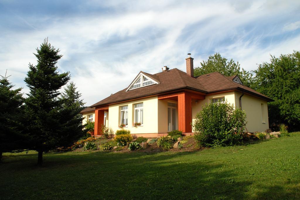 Ubytovani Vila Sobotka Exterior foto